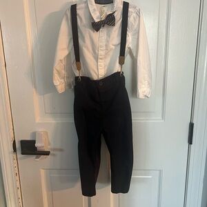 White Shirt with Bow Tie and Suspenders Set with Navy Pants